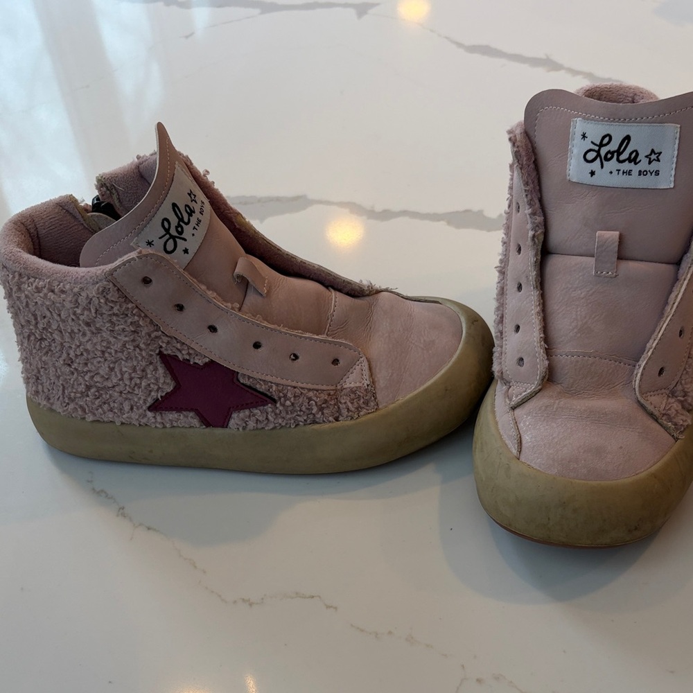 Lola & the Boys high top.